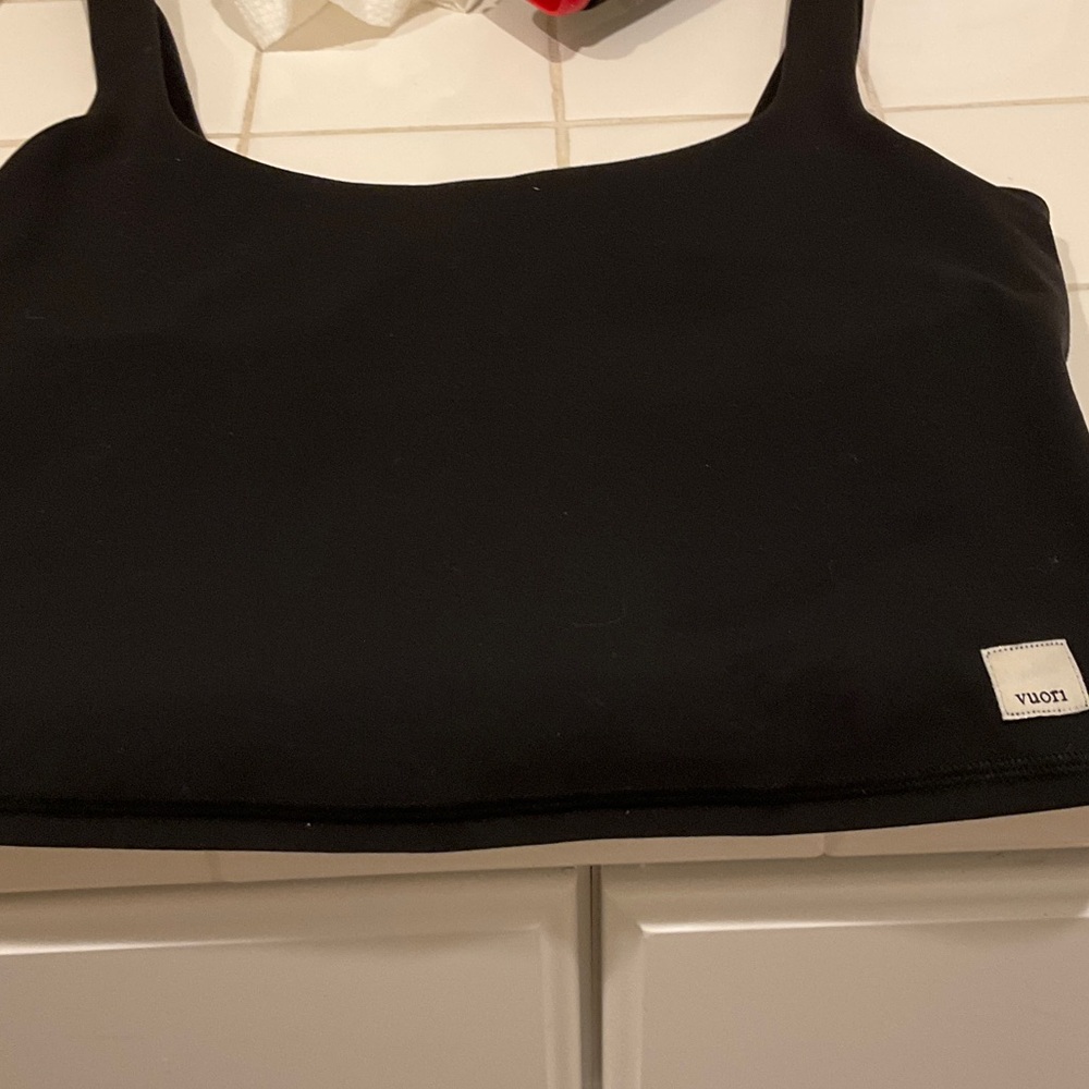 Vuori Women's Classic Black Tank with built in bra